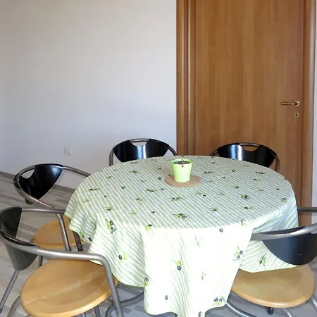 Intensivo-elegante By Interhome *